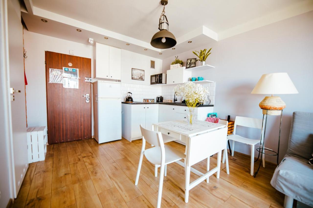 Bright 14Th Floor Central Home With Balcony & Views Warsaw Exterior photo