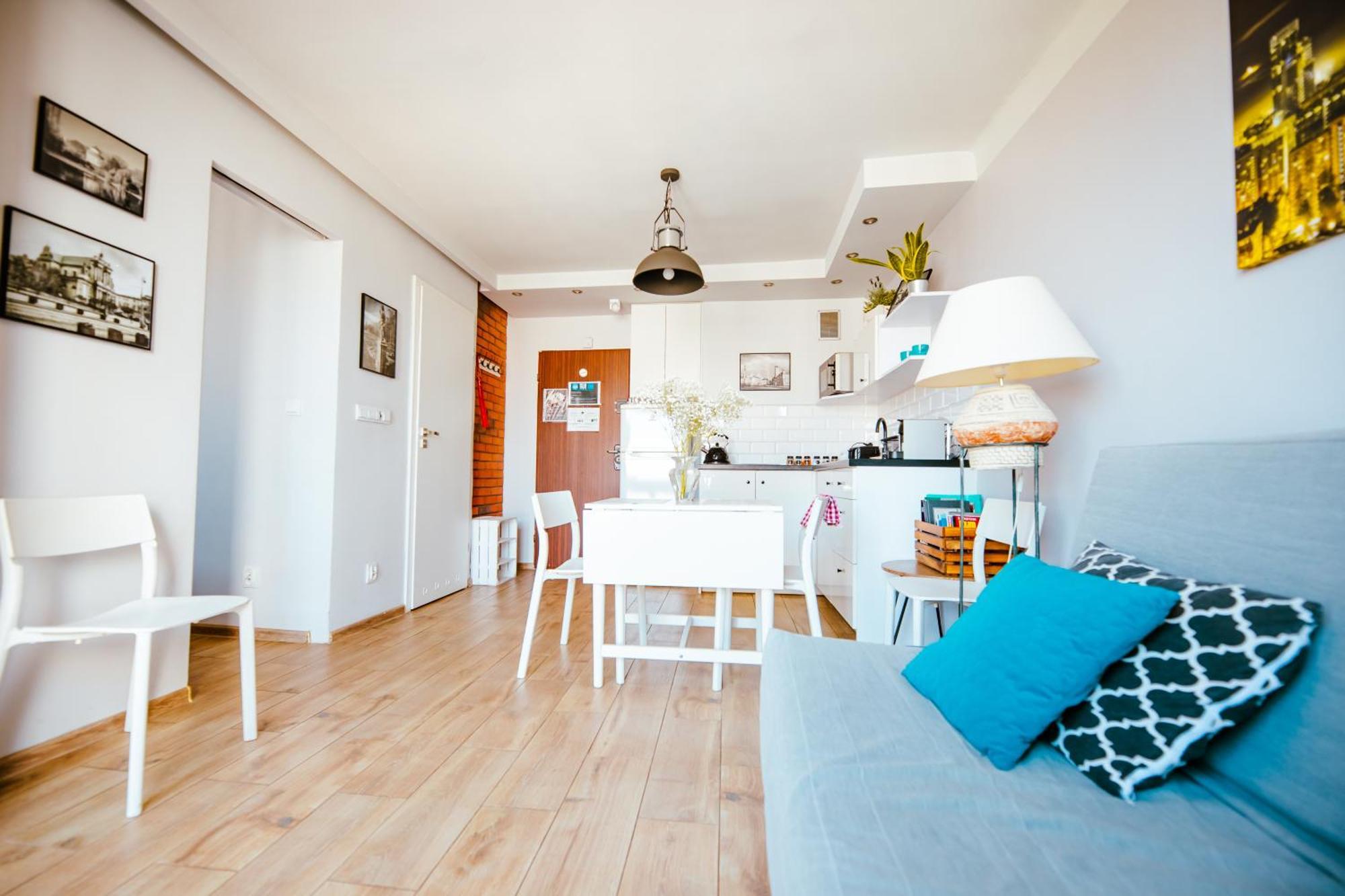 Bright 14Th Floor Central Home With Balcony & Views Warsaw Exterior photo